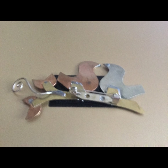 Beautiful abstract metal brooch - Picture 5 of 5